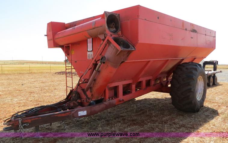 image for item B2466 Killbros 1600 grain cart