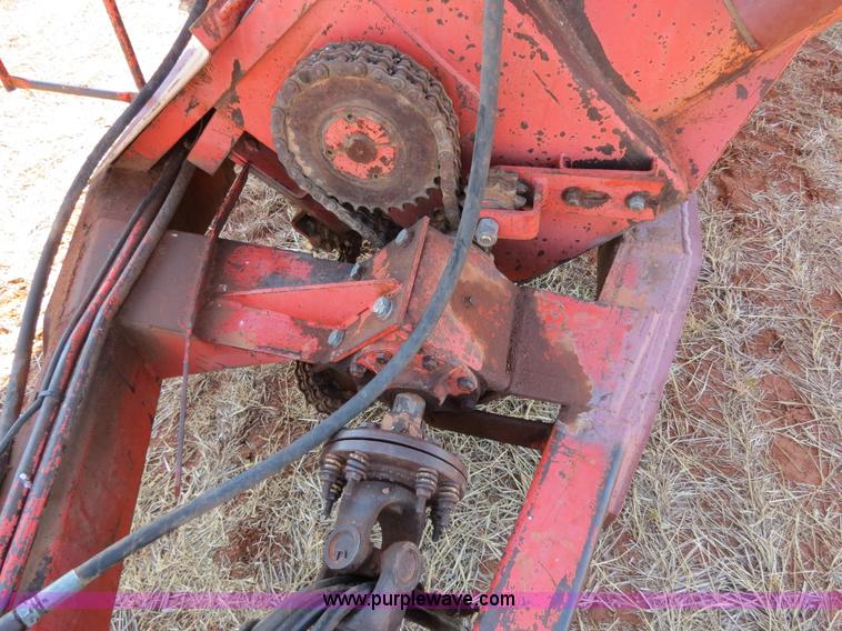 image for item B2466 Killbros 1600 grain cart