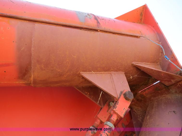 image for item B2466 Killbros 1600 grain cart