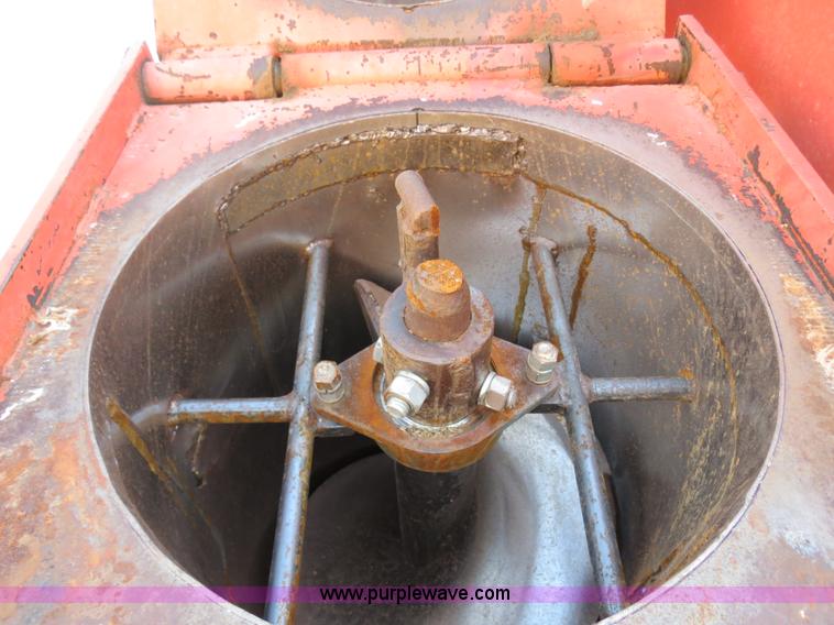 image for item B2466 Killbros 1600 grain cart