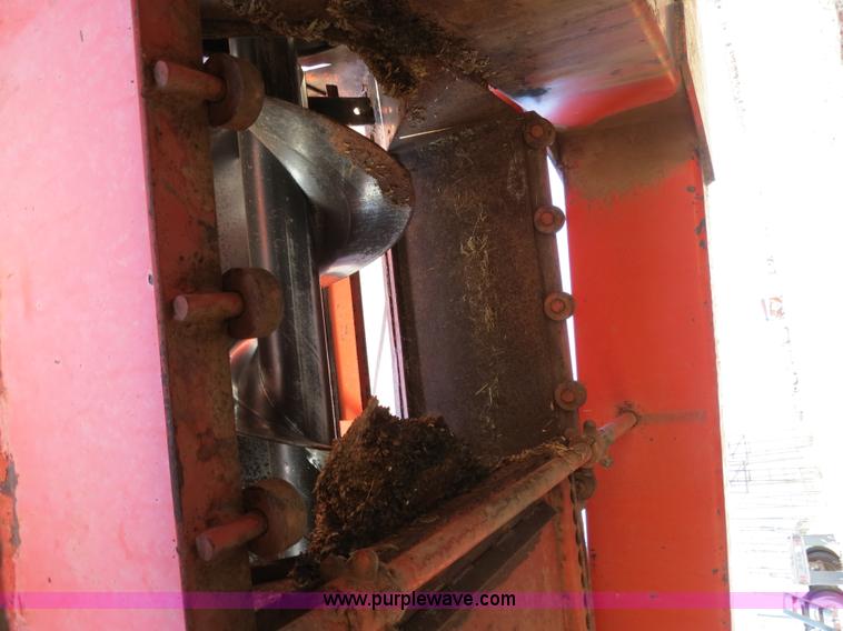 image for item B2466 Killbros 1600 grain cart