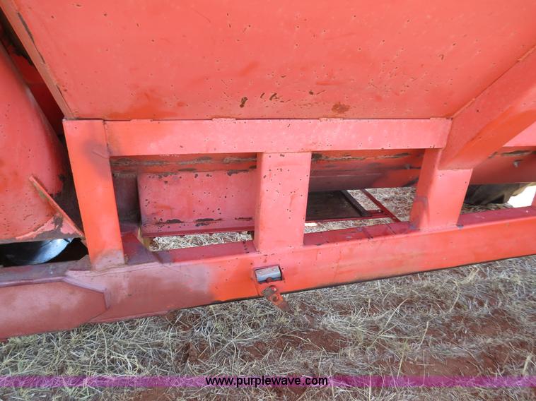 image for item B2466 Killbros 1600 grain cart