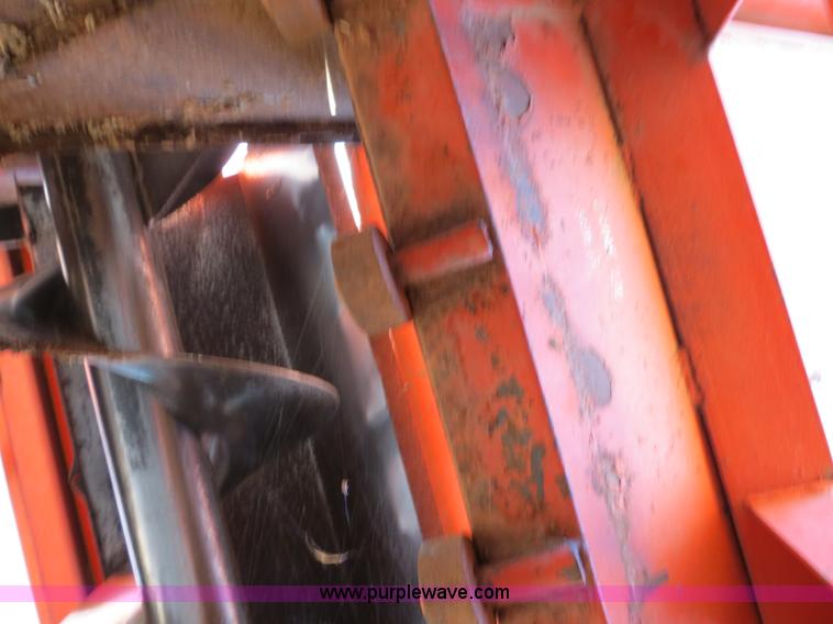 image for item B2466 Killbros 1600 grain cart