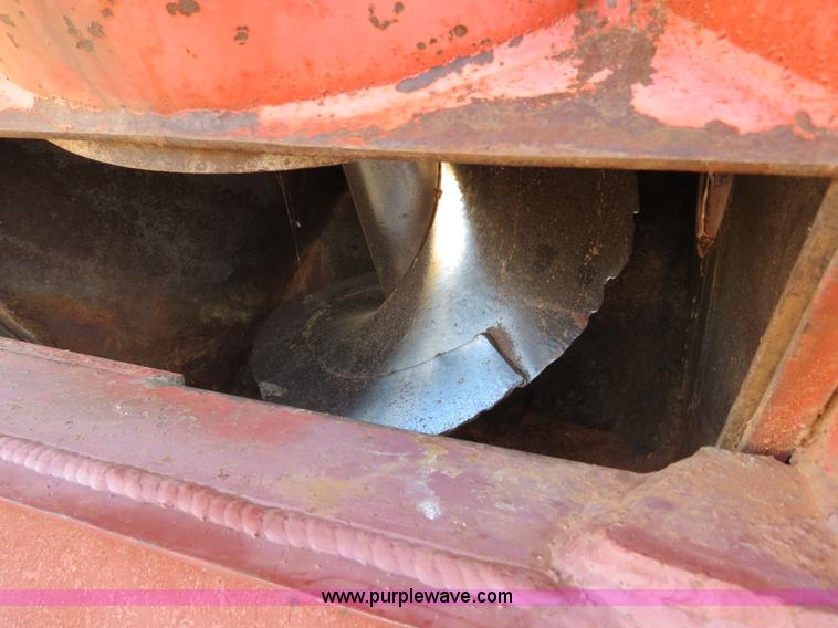 image for item B2466 Killbros 1600 grain cart