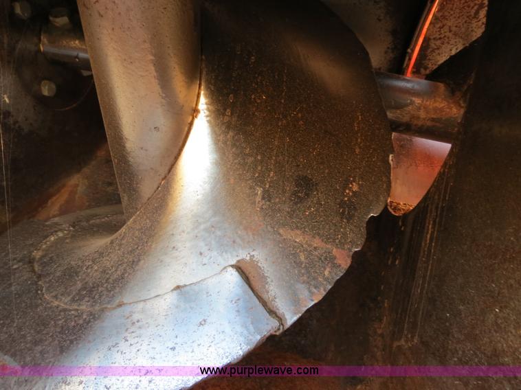 image for item B2466 Killbros 1600 grain cart