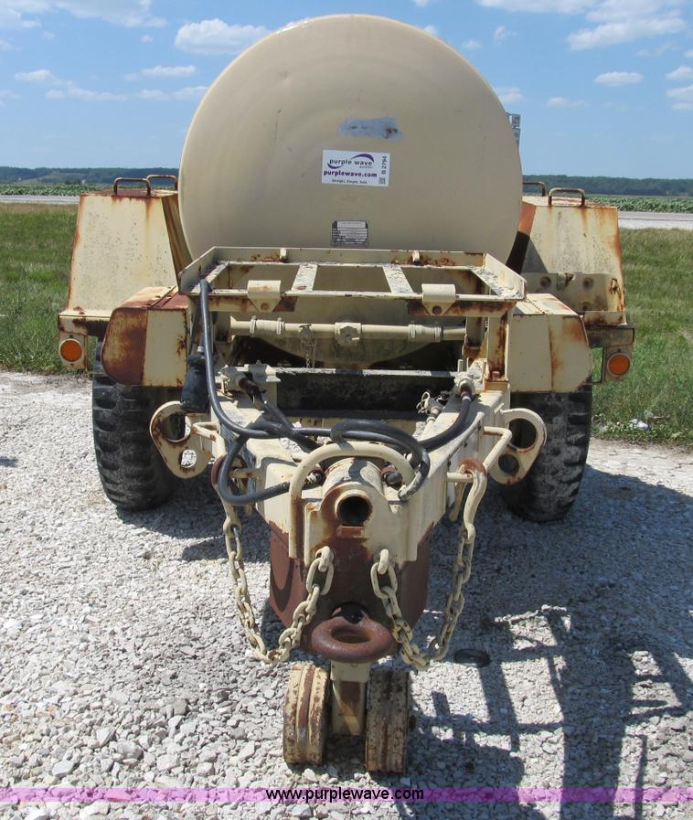 image for item B2794 400 gallon portable water tank