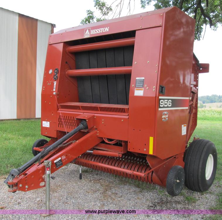 image for item B2812 2006 Hesston 956A round baler