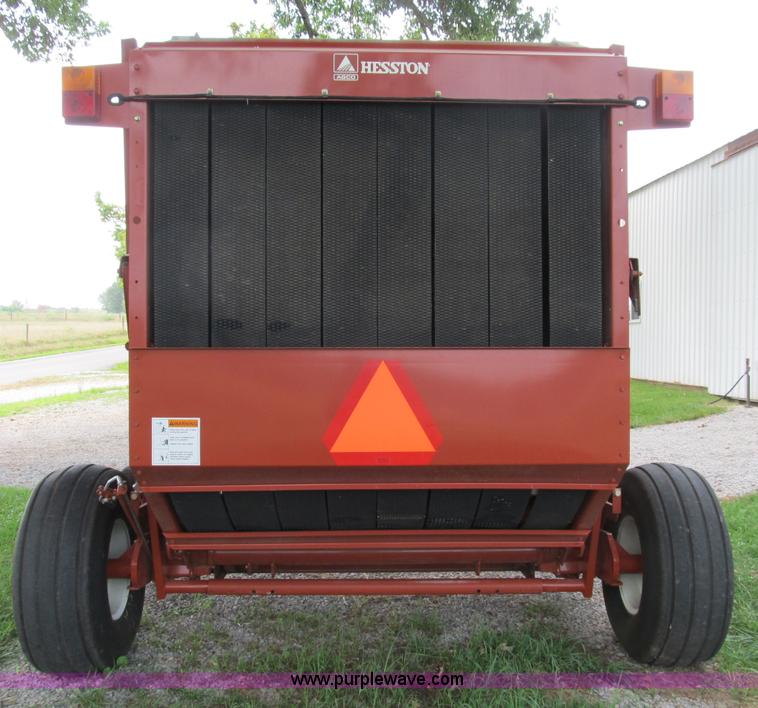 image for item B2812 2006 Hesston 956A round baler