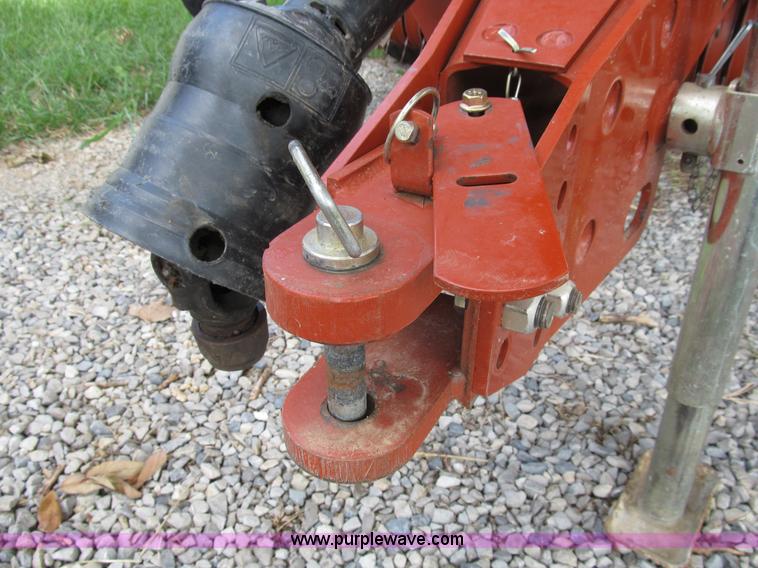 image for item B2812 2006 Hesston 956A round baler