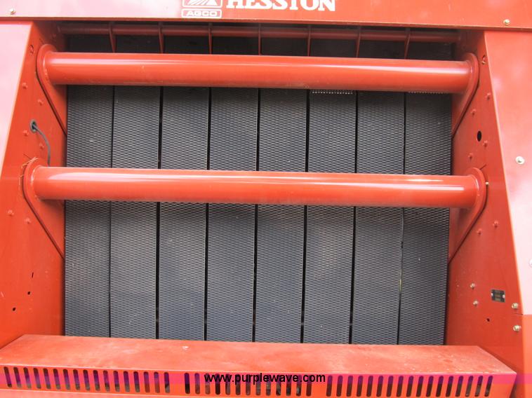 image for item B2812 2006 Hesston 956A round baler