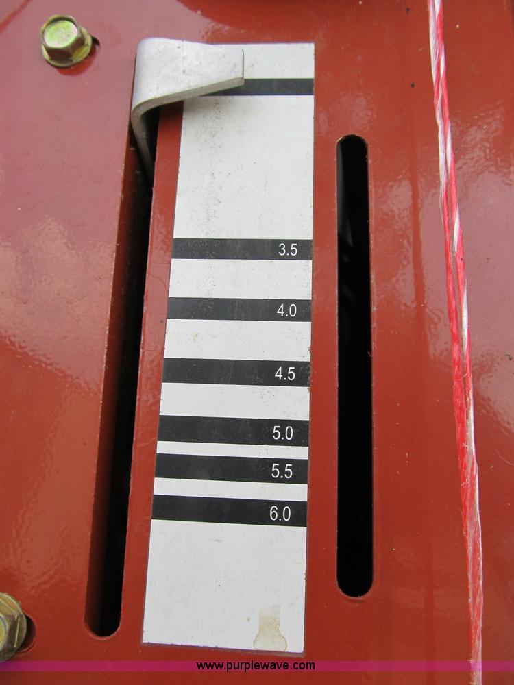 image for item B2812 2006 Hesston 956A round baler