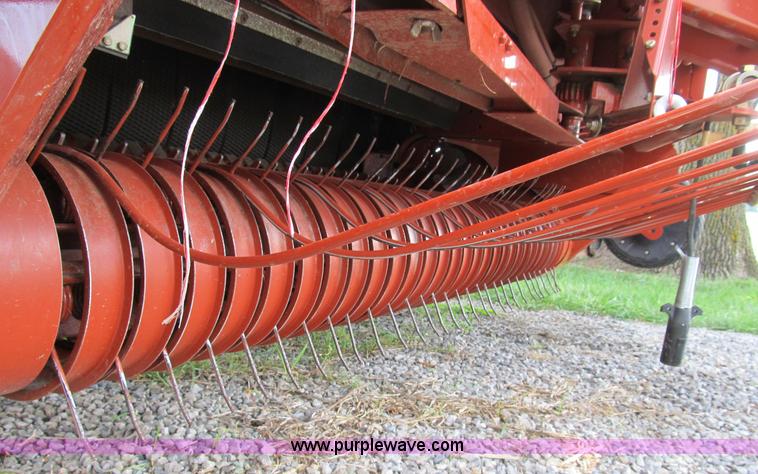 image for item B2812 2006 Hesston 956A round baler