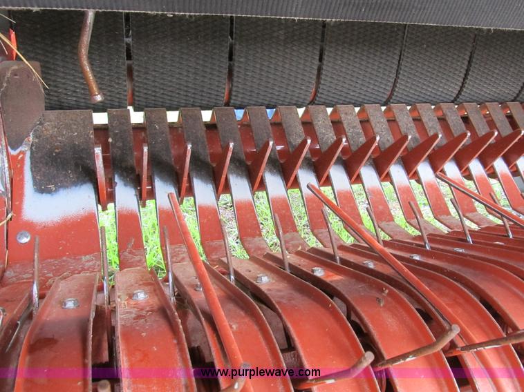 image for item B2812 2006 Hesston 956A round baler