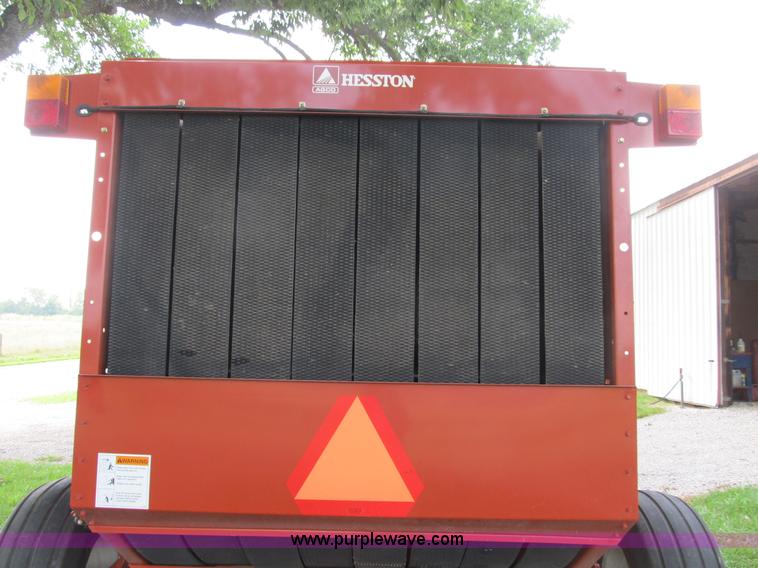 image for item B2812 2006 Hesston 956A round baler