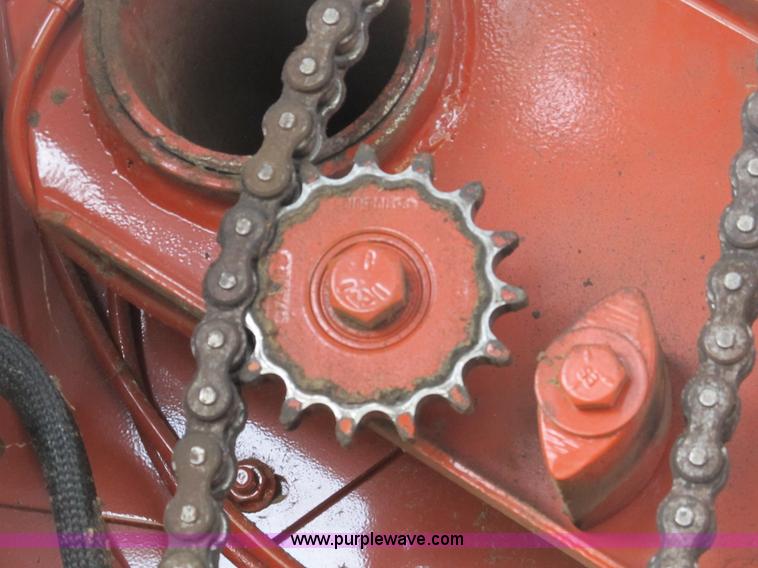 image for item B2812 2006 Hesston 956A round baler