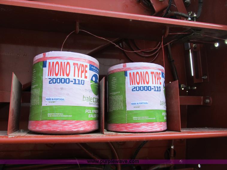 image for item B2812 2006 Hesston 956A round baler