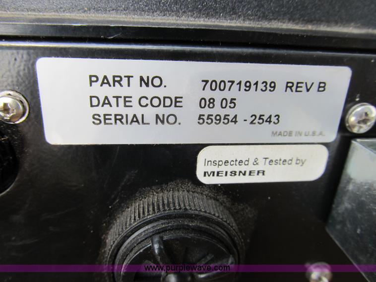 image for item B2812 2006 Hesston 956A round baler