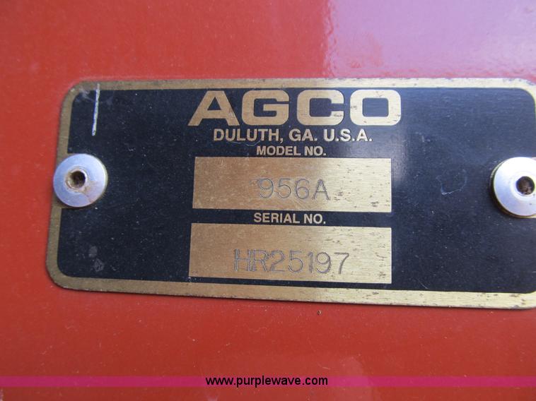 image for item B2812 2006 Hesston 956A round baler