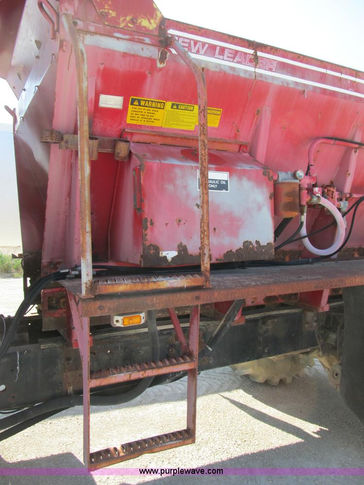 image for item B2824 1980 International 2554 manure spreader truck