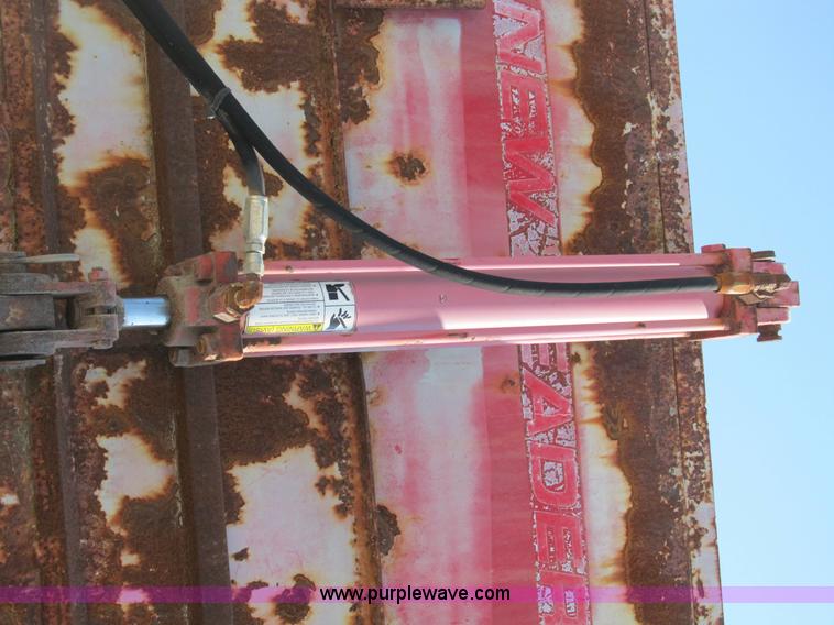 image for item B2824 1980 International 2554 manure spreader truck