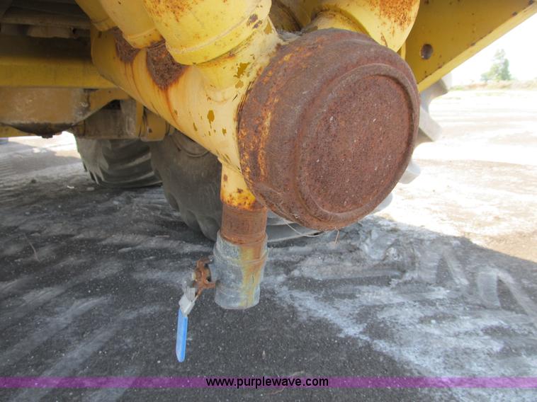 image for item B2825 Ag-Chem TerraGator 2505 floater