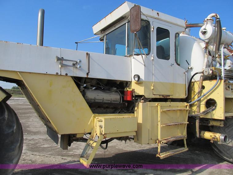 image for item B2825 Ag-Chem TerraGator 2505 floater