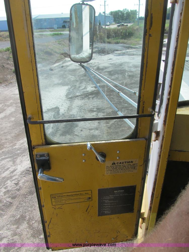 image for item B2825 Ag-Chem TerraGator 2505 floater