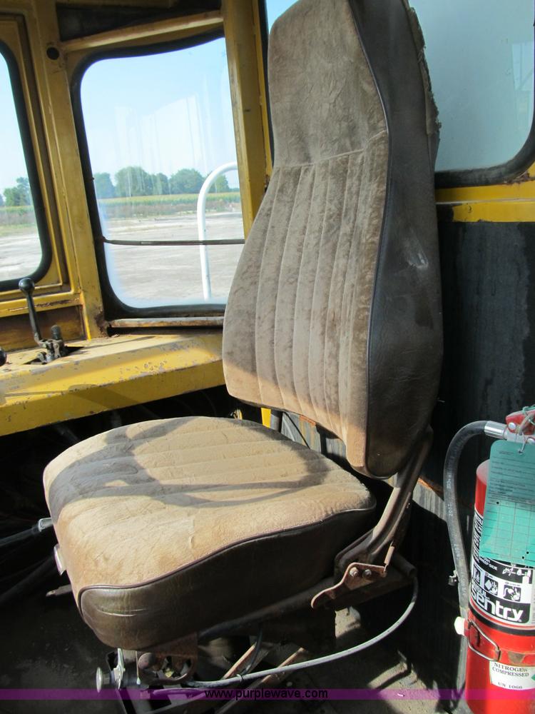 image for item B2825 Ag-Chem TerraGator 2505 floater