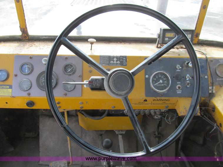 image for item B2825 Ag-Chem TerraGator 2505 floater