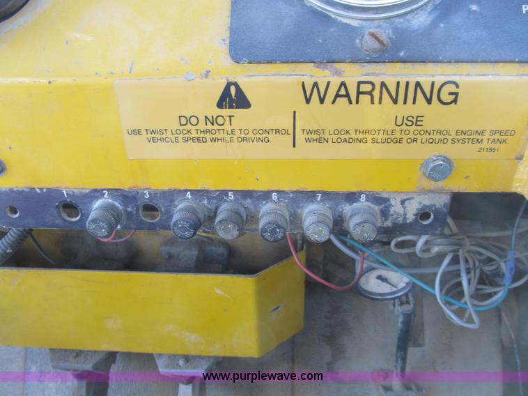 image for item B2825 Ag-Chem TerraGator 2505 floater