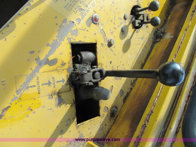 image for item B2825 Ag-Chem TerraGator 2505 floater