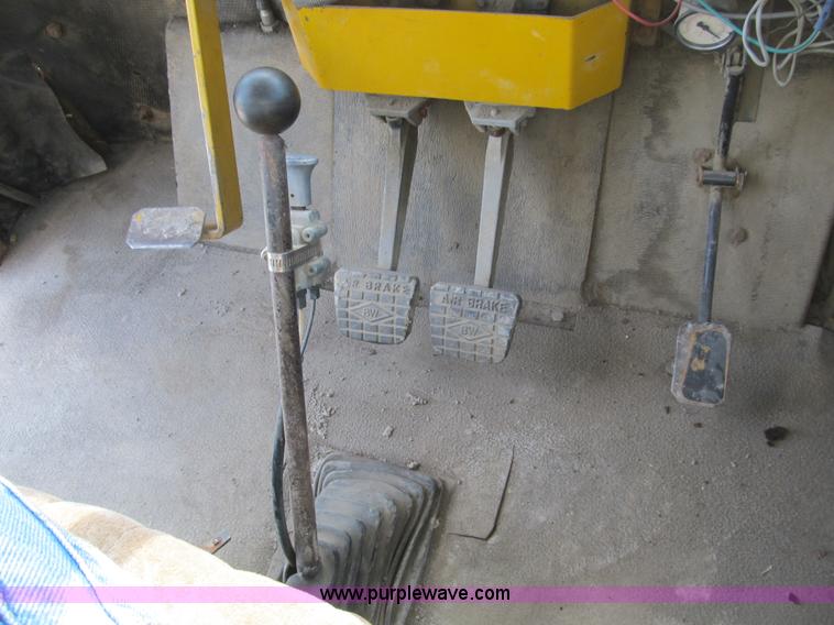 image for item B2825 Ag-Chem TerraGator 2505 floater