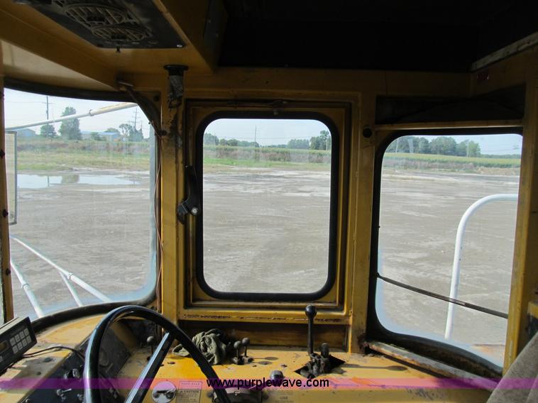 image for item B2825 Ag-Chem TerraGator 2505 floater