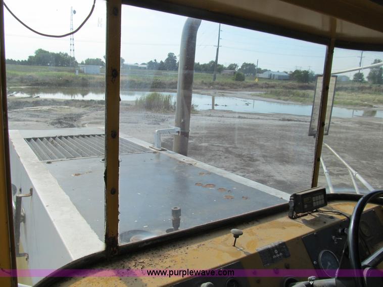 image for item B2825 Ag-Chem TerraGator 2505 floater