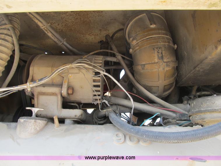 image for item B2825 Ag-Chem TerraGator 2505 floater