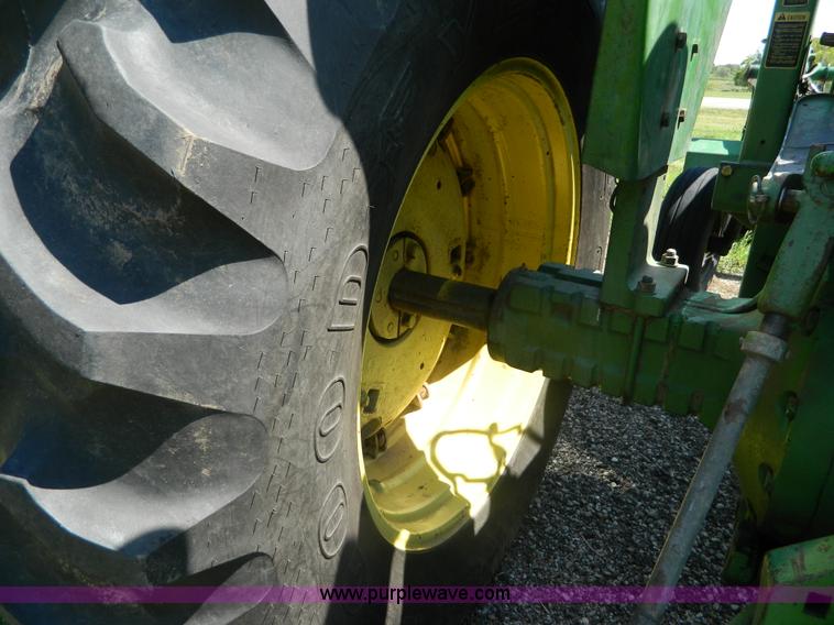 image for item B3821 1965 John Deere 4020 tractor