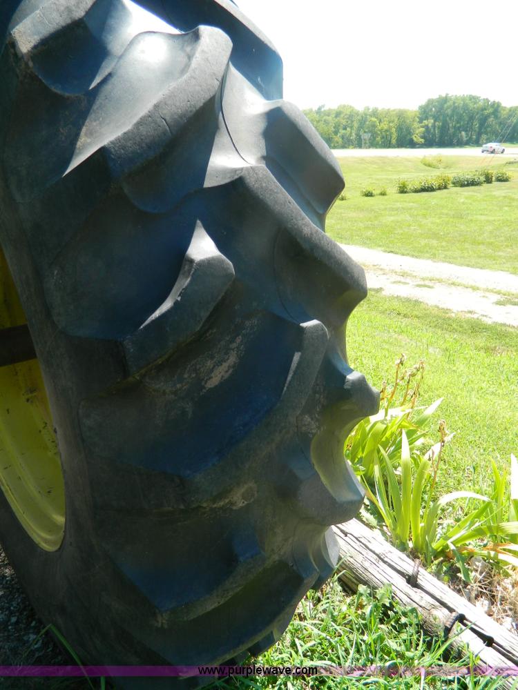 image for item B3821 1965 John Deere 4020 tractor