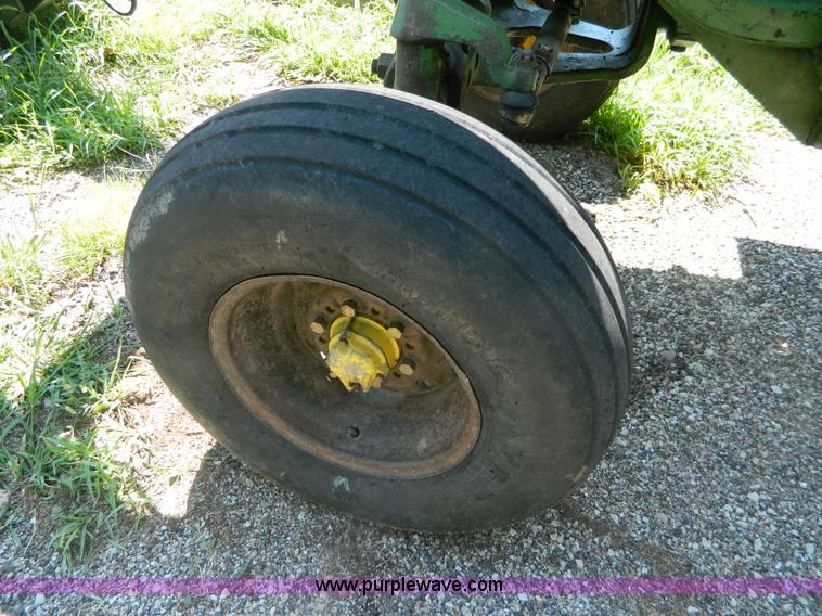 image for item B3821 1965 John Deere 4020 tractor