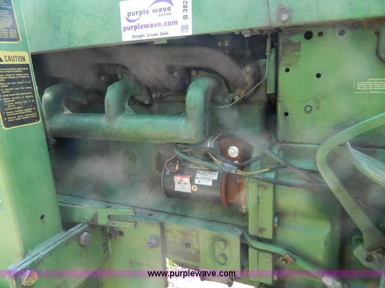 image for item B3821 1965 John Deere 4020 tractor