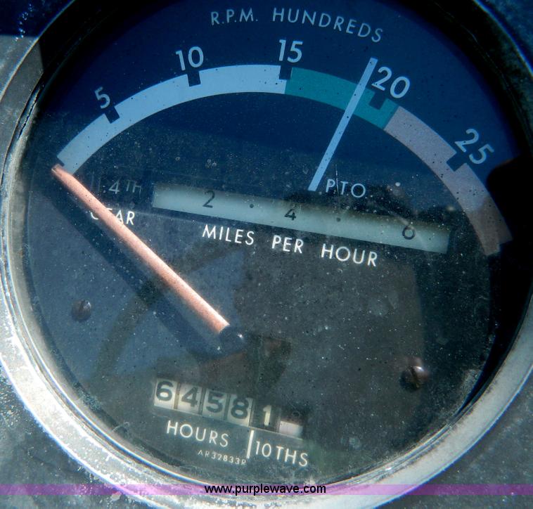 image for item B3821 1965 John Deere 4020 tractor