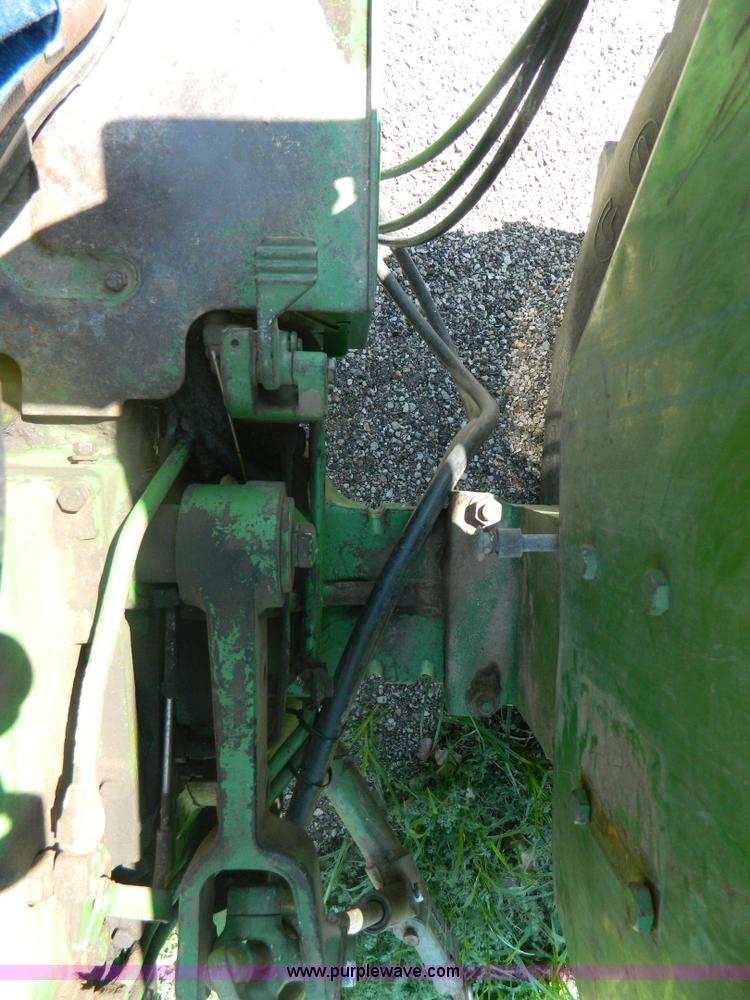 image for item B3821 1965 John Deere 4020 tractor