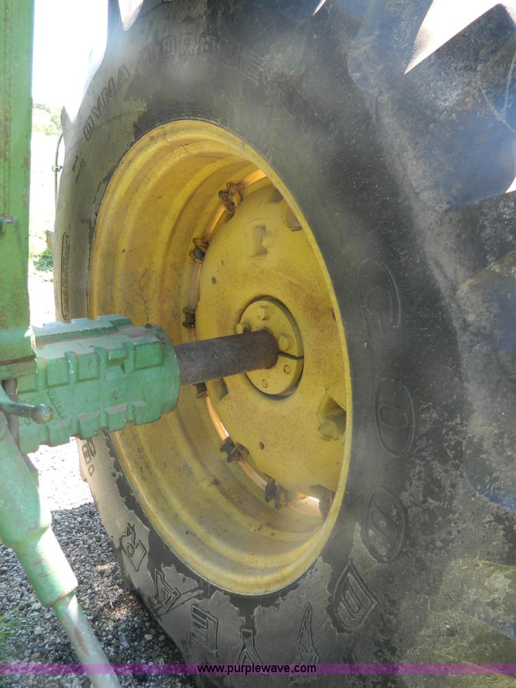 image for item B3822 1970 John Deere 4020 T213P tractor