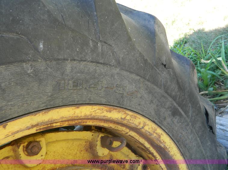 image for item B3822 1970 John Deere 4020 T213P tractor