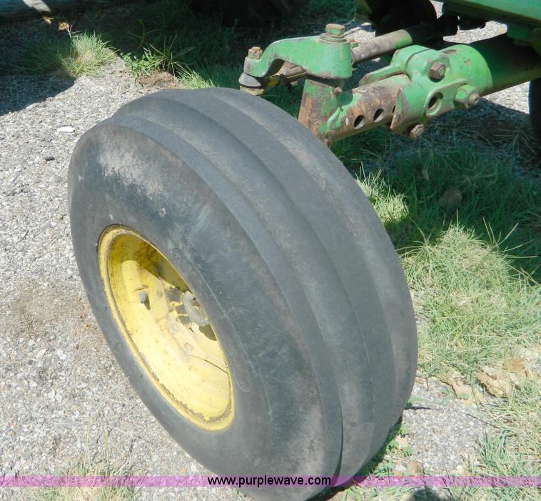 image for item B3822 1970 John Deere 4020 T213P tractor