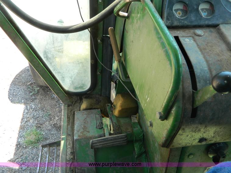 image for item B3822 1970 John Deere 4020 T213P tractor