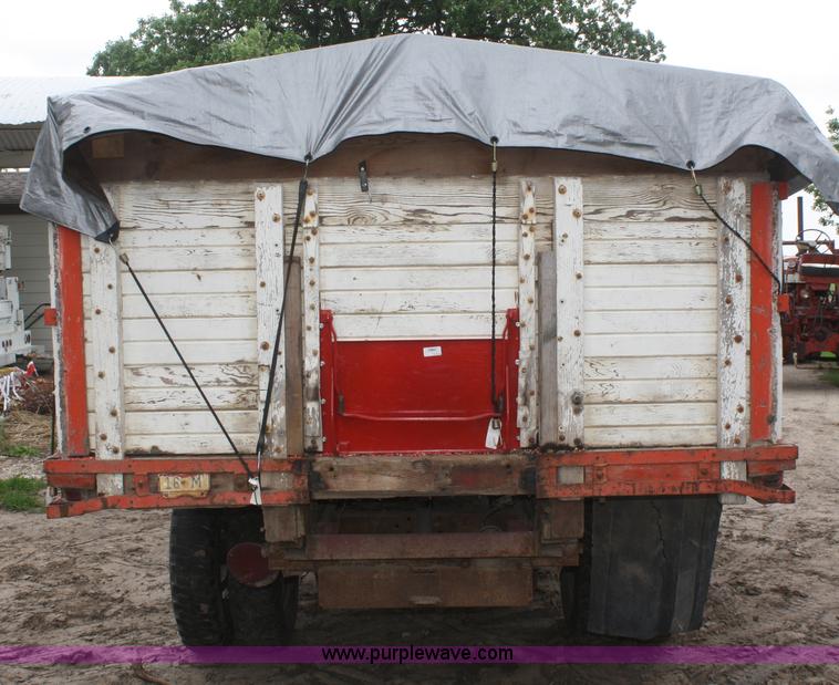 image for item B6651 1948 Chevrolet Thriftmaster grain truck