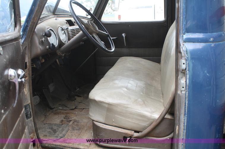 image for item B6651 1948 Chevrolet Thriftmaster grain truck