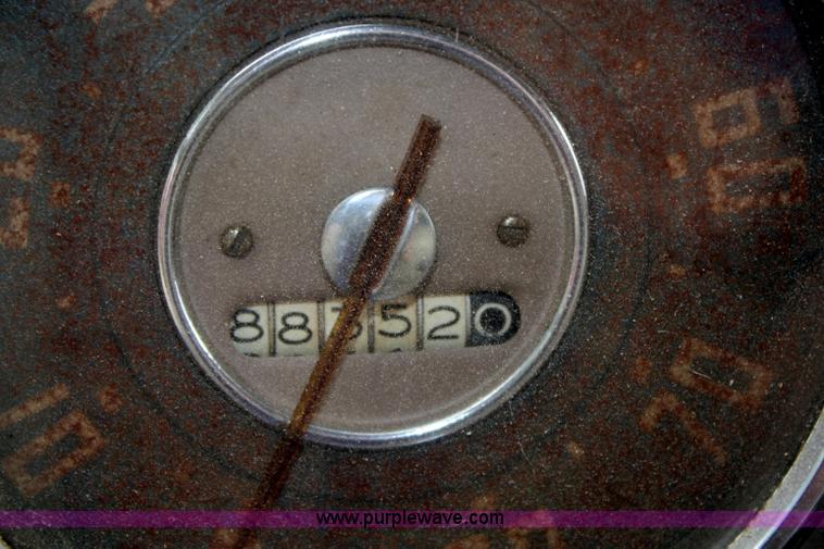 image for item B6651 1948 Chevrolet Thriftmaster grain truck