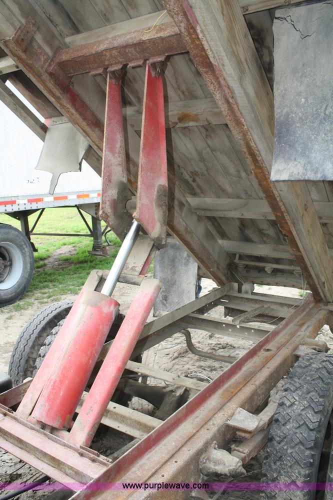 image for item B6651 1948 Chevrolet Thriftmaster grain truck