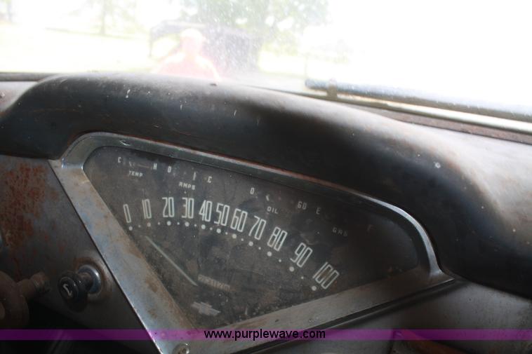 image for item B6932 1958 Chevrolet Viking 60 grain truck